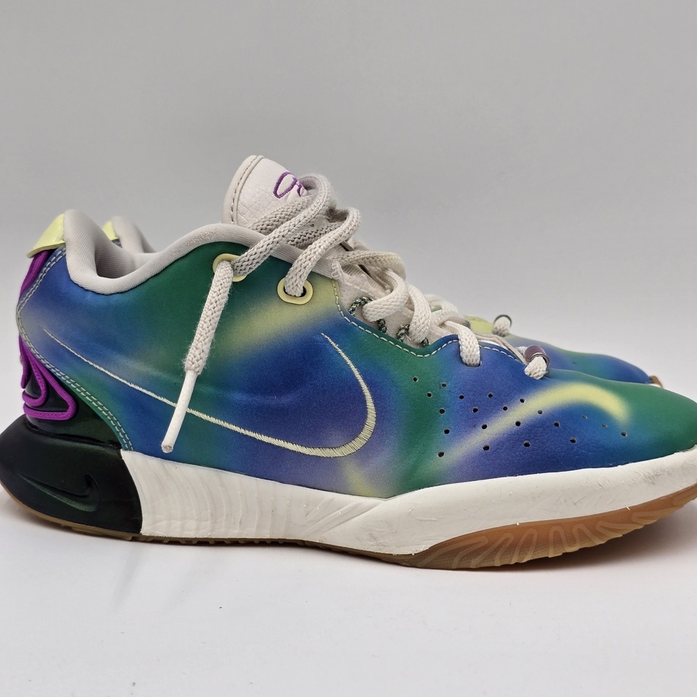 Nike LeBron 21 SE GS Northern Lights FN4305-900 Youth 3.5Y Multi-Color Aurora...